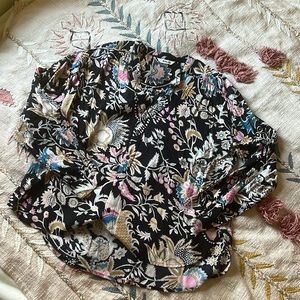 Rollas bohemian style button top. Worn once.